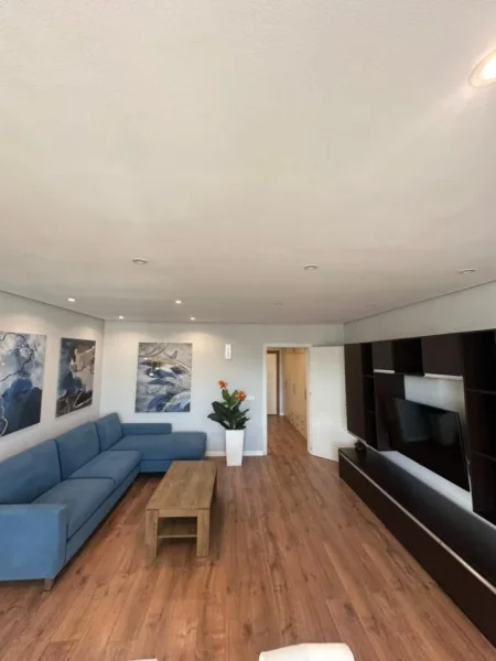 Tirane, jepet me qera apartament , 125 m² 100.000 €