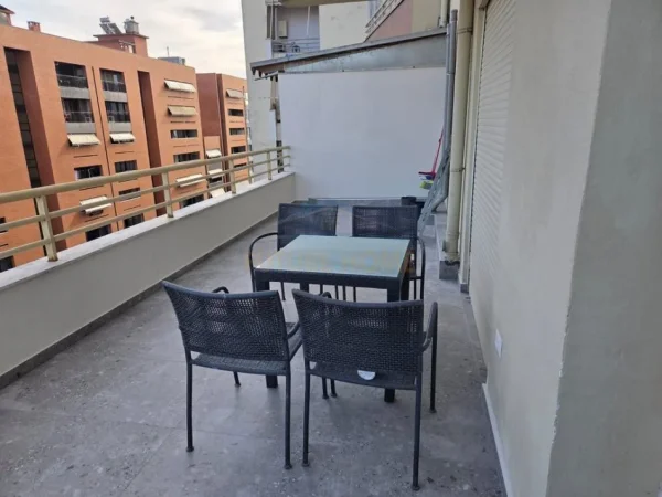 Tirane, jepet me qera apartament 2+1 Kati 6, 115 m² 800 € (Rruga Panorama , Jordan Misja)