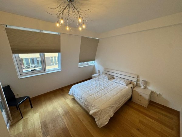 Tirane, shitet apartament 3+1 , 220 m² (air albania)