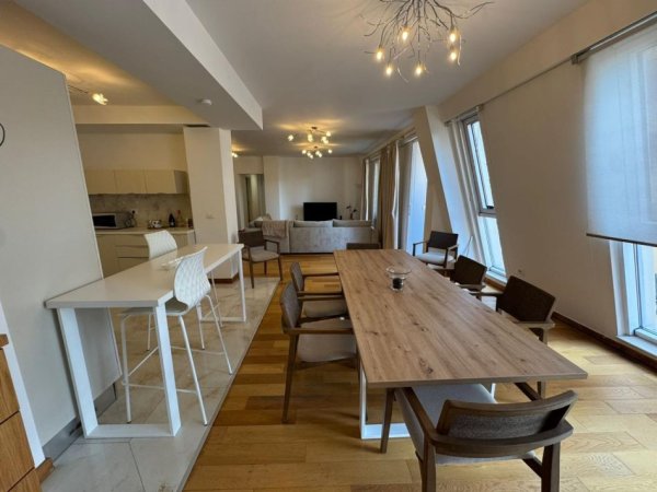 Tirane, shitet apartament 3+1 , 220 m² (air albania)