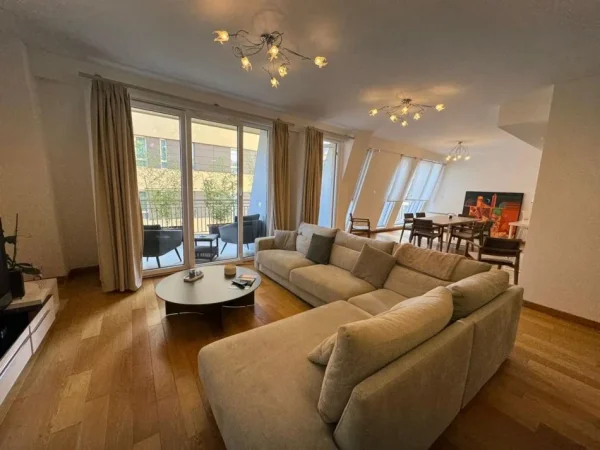 Tirane, shitet apartament 3+1 , 220 m² (air albania)