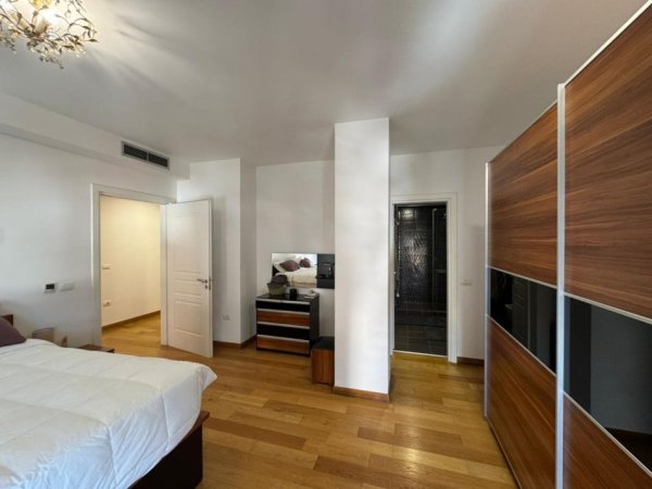 Tirane, shitet apartament 3+1 , 220 m² (air albania)