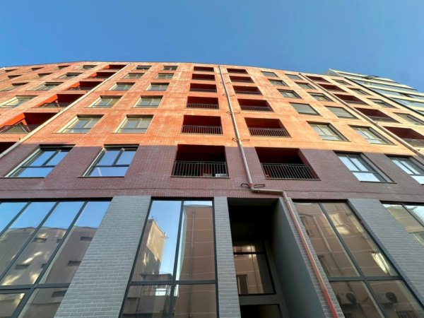 Tirane, shitet 1+1 , 73 m² 147.000 € (stacioni i trenit)