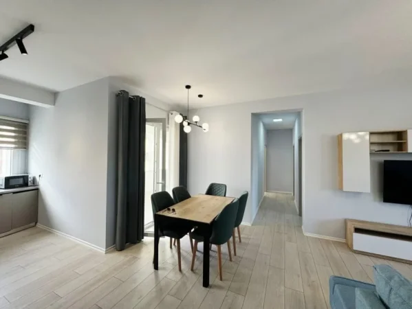 Tirane, shitet apartament 2+1 , 131 m² 249.000 € (fusha aviacionit)