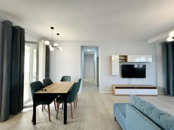 Tirane, shitet apartament 2+1 , 131 m² 249.000 € (fusha aviacionit)