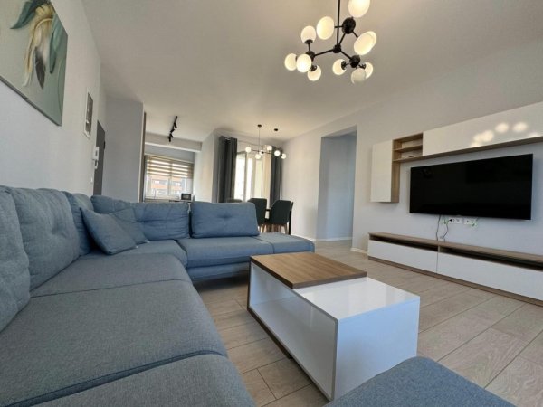 Tirane, shitet apartament 2+1 , 131 m² 249.000 € (fusha aviacionit)