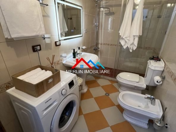 Tirane, jepet me qera apartament 2+1+Ballkon Kati 3, 70 m² 725 € (RRUGA E DIBRES)