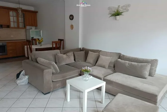 Tirane, jap me qera apartament 1+1 Kati 5, 70 m² 500 € (Rruga Dritan Hoxha)