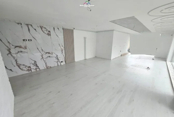 Tirane, jepet me qera zyre Kati 2, 72 m² 1.050 € (Rruga Muhamet Gjollesha)