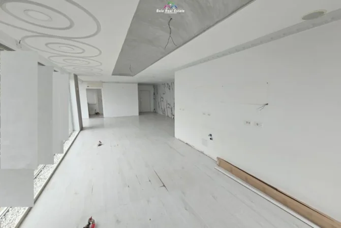 Tirane, jepet me qera zyre Kati 2, 72 m² 1.050 € (Rruga Muhamet Gjollesha)