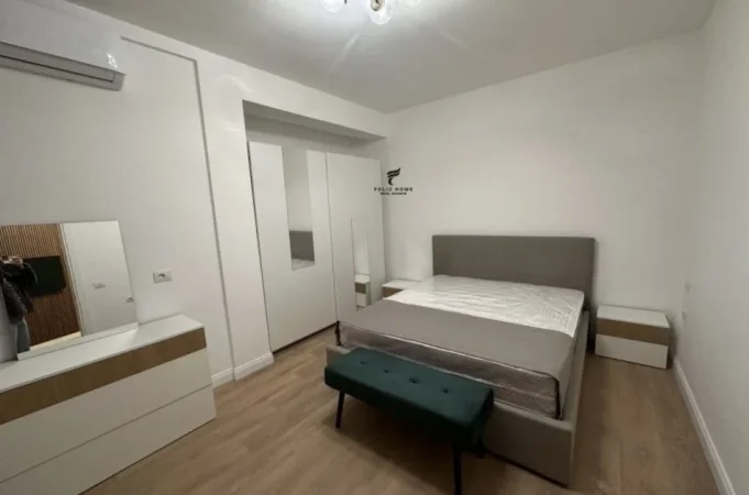 Tirane, jepet me qera apartament 3+1+Ballkon Kati 5, 150 m² 1.500 € (KOPSHTI BOTANIK)