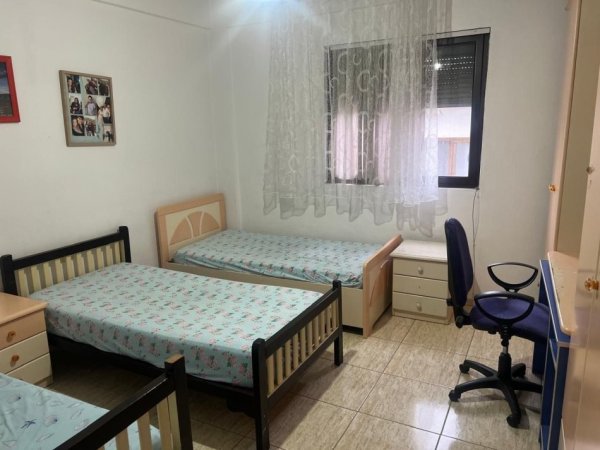 Tirane, jepet me qera apartament 3+1+Ballkon Kati 2, 115 m² 500 € (ne zonen Don Bosko Tirane)