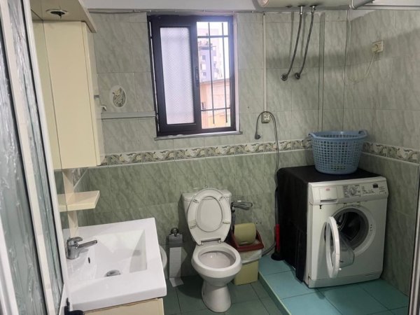 Tirane, jepet me qera apartament 3+1+Ballkon Kati 2, 115 m² 500 € (ne zonen Don Bosko Tirane)