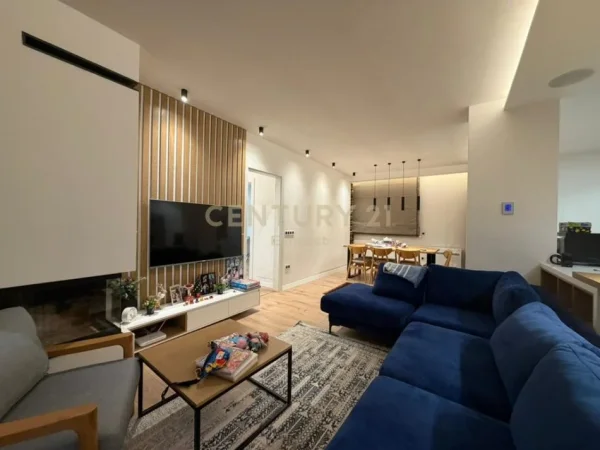 Tirane, shitet apartament+verande | Penthouse 3+1+Ballkon Kati 5, 205 m² 235.000 € 