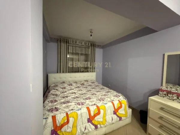 Tirane, jepet me qera apartament 2+1 Kati 2, 112 m² 153.000 € 