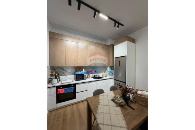 Tirane, shitet apartament 1+1+Ballkon Kati 7, 53 m² 105.000 € (Rezidenca Kaimi, Ali Demi)