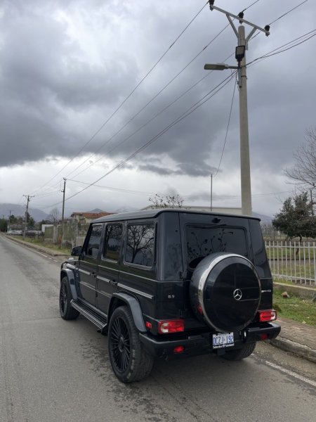Tirane, shitet makine Mercedes Benz G63 Benzin, e zeze automatik Klima 162.283 km 55.000 €