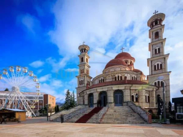 Korce, Shitet, Hotel 4-katësh, Qendër, Korçë, (Korce)