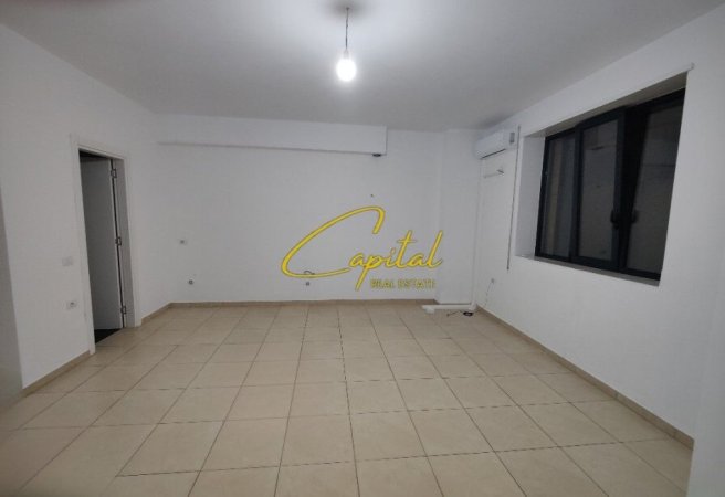Tirane, jepet me qera zyre Kati 0, 39 m² 350 € (RRUGA SIRI KODRA)