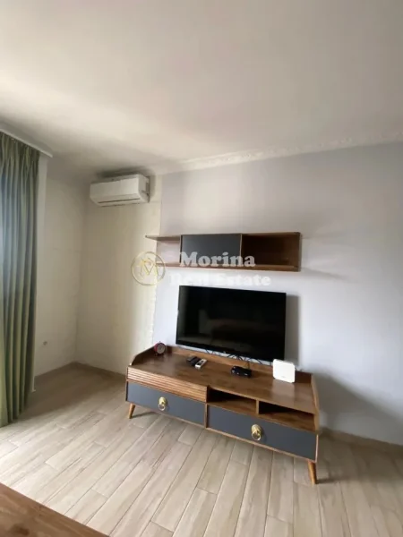 Tirane, jepet me qera apartament 1+1 Kati 6, 60 m² 500 € (Rruga 5 Maji)