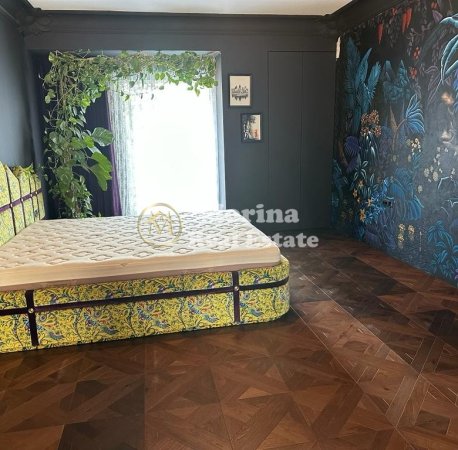 Tirane, jepet me qera apartament 2+1 Kati 7, 150 m² 1.800 € (Qender)