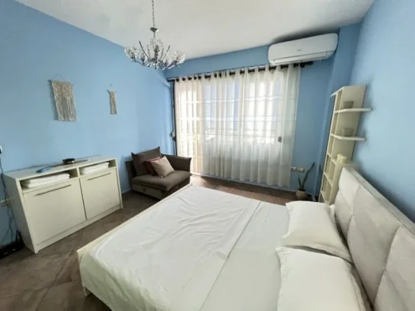 Tirane, jepet me qera apartament 2+1+Aneks+Ballkon Kati 3, 70 m² 700 € (selvia)