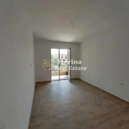 Tirane, shitet apartament 2+1 Kati 2, 107 m² 132.000 € (Paskuqan)