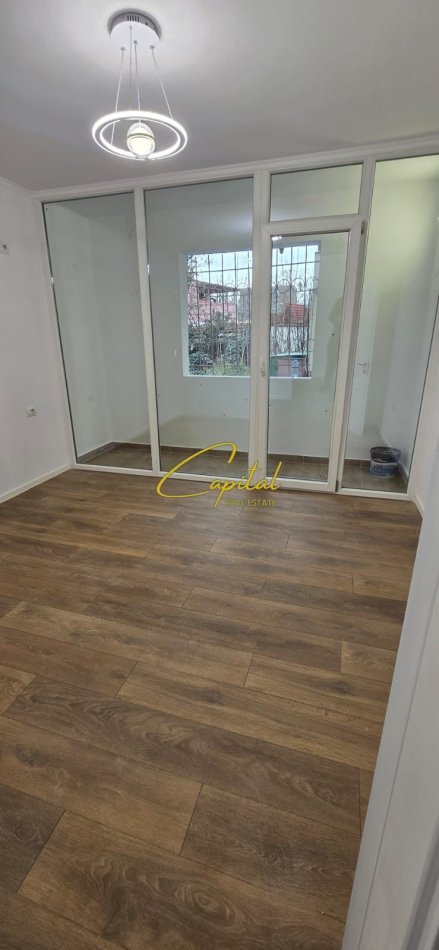 Tirane, shitet apartament 1+1 Kati 1, 57 m² 137.000 € (ALI DEMI)