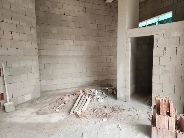 Tirane, shitet dyqan Kati 0, 48 m² 