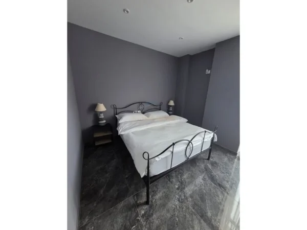 Tirane, jepet me qera apartament 2+1+Ballkon Kati 6, 80 m² 750 € (Rruga Panorama)