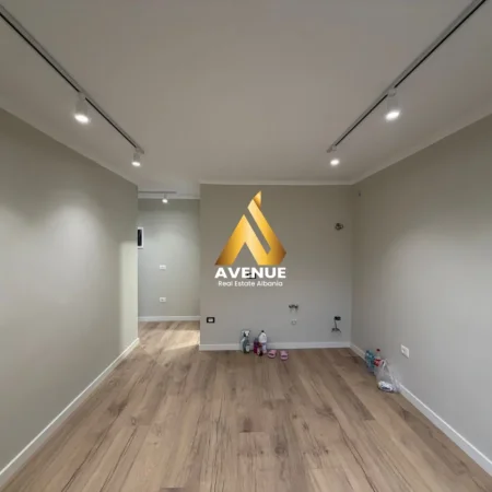 Tirane, shitet apartament 1+1+Ballkon Kati 5, 125.000 € (21 Dhjetori)