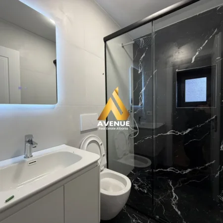 Tirane, shitet apartament 1+1+Ballkon Kati 5, 125.000 € (21 Dhjetori)