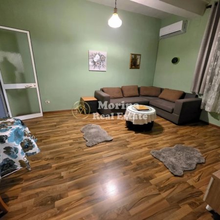 Tirane, jepet me qera shtepi 1+1 Kati 1, 71 m² 500 € (Myslym Shyri)