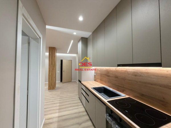 Vlore, shitet garsonier Kati 2, 43 m² 90.000 € (Rruga Dhimitër Konomi)