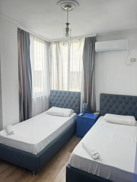 Jepet me Qera Ndërtesë për Hotel tek Rruga e Kavajës ne Tiranë,  2500 €uro