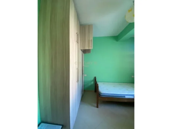 Tirane, jepet me qera apartament , 120 m² 600 € 