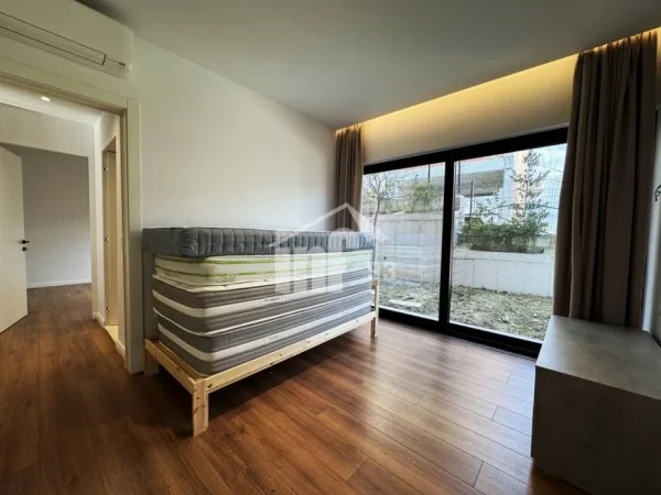 Tirane, jepet me qera apartament 2+1 Kati 0, 109 m² 1.400 € (“O2 RESIDENCE”, LIQENI I FARKES)