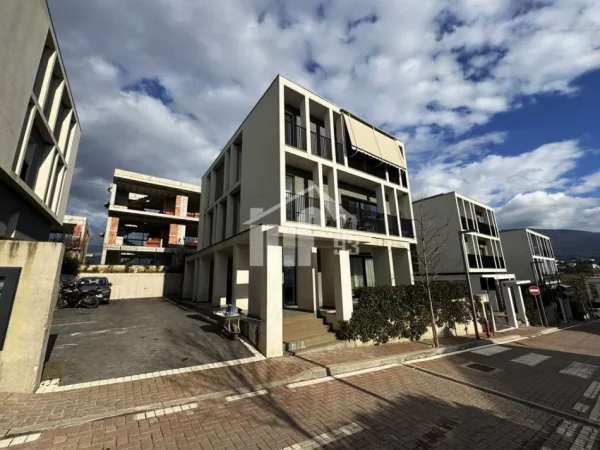 Tirane, jepet me qera apartament 2+1 Kati 0, 109 m² 1.400 € (“O2 RESIDENCE”, LIQENI I FARKES)