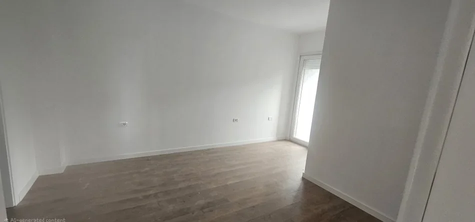 Tirane, shes apartament 3+1 Kati 2, 339.000 € (Pazari i ri)