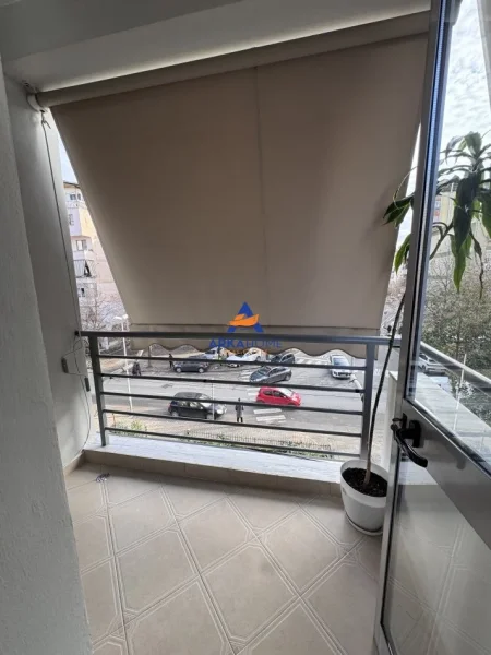 Tirane, jepet me qera apartament 1+1 Kati 2, 64 m² 600 € 