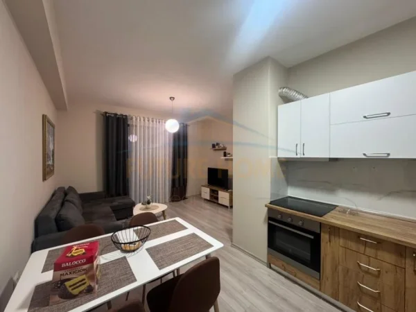 Tirane, jepet me qera apartament 1+1 Kati 3, 71 m² 600 € (Porcelan)