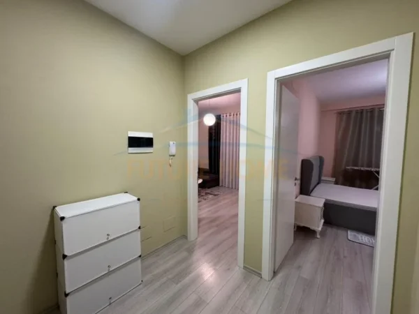 Tirane, jepet me qera apartament 1+1 Kati 3, 71 m² 600 € (Porcelan)