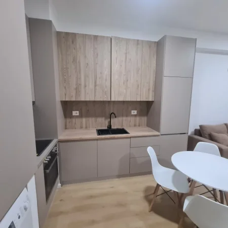 Jap 1+1 te Rezidenca Kadiu,(Kompleksi Mangalem)