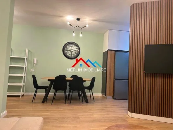 Tirane, jepet me qera apartament duplex 3+1+Ballkon Kati 5, 150 m² 1.500 € (RRUGA HAMDI SINA,LIQENI I THATE)