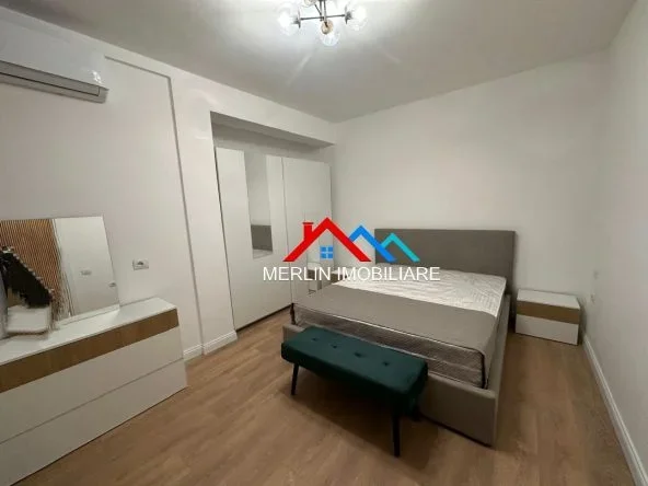 Tirane, jepet me qera apartament duplex 3+1+Ballkon Kati 5, 150 m² 1.500 € (RRUGA HAMDI SINA,LIQENI I THATE)