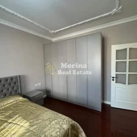 Tirane, jepet me qera apartament 2+1 Kati 3, 100 m² 750 € (Libri Universitar)