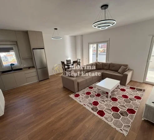 Tirane, jepet me qera apartament 2+1 Kati 6, 100 m² 800 € (Xhamlliku)