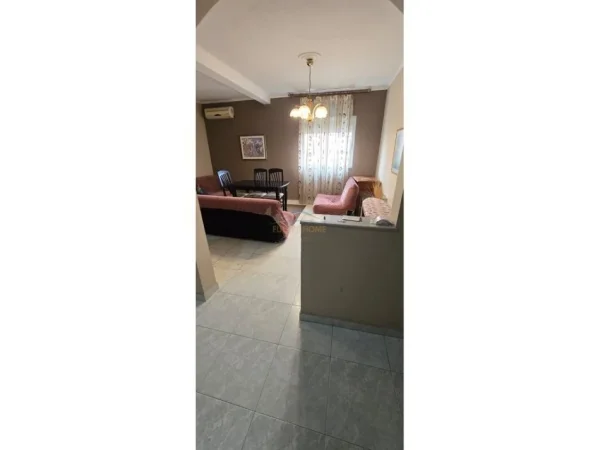 Tirane, shitet apartament 3+1+Ballkon Kati 4, 75 m² 177.000 € 