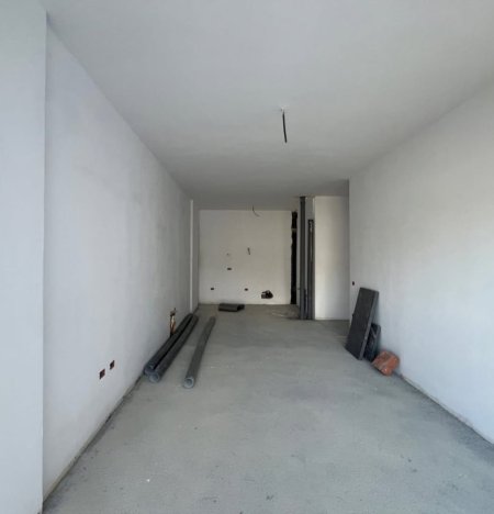 Tirane, shitet apartament 2+1+Ballkon Kati 5, 120 m² 330.000 € (Komuna Parisit)
