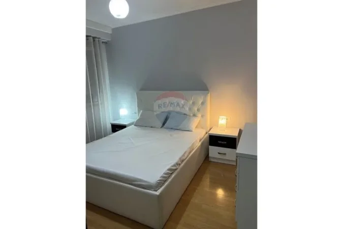 Tirane, jepet me qera apartament 1+1+Ballkon Kati 6, 65 m² 620 € (Kompleksi Delijorgji)
